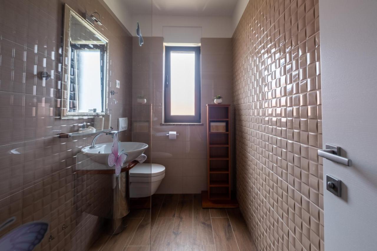 Apartments Luana With Private Jacuzzi Zadar Dış mekan fotoğraf