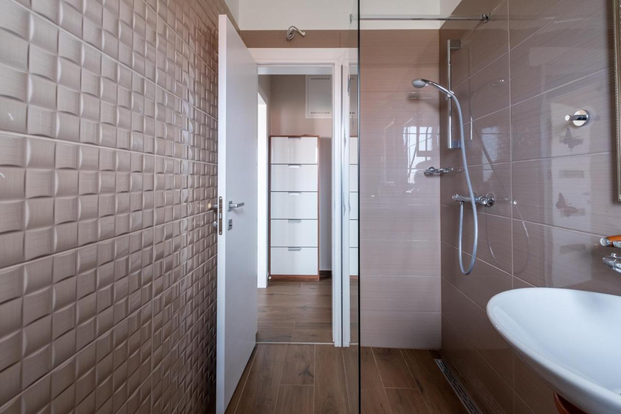 Apartments Luana With Private Jacuzzi Zadar Dış mekan fotoğraf