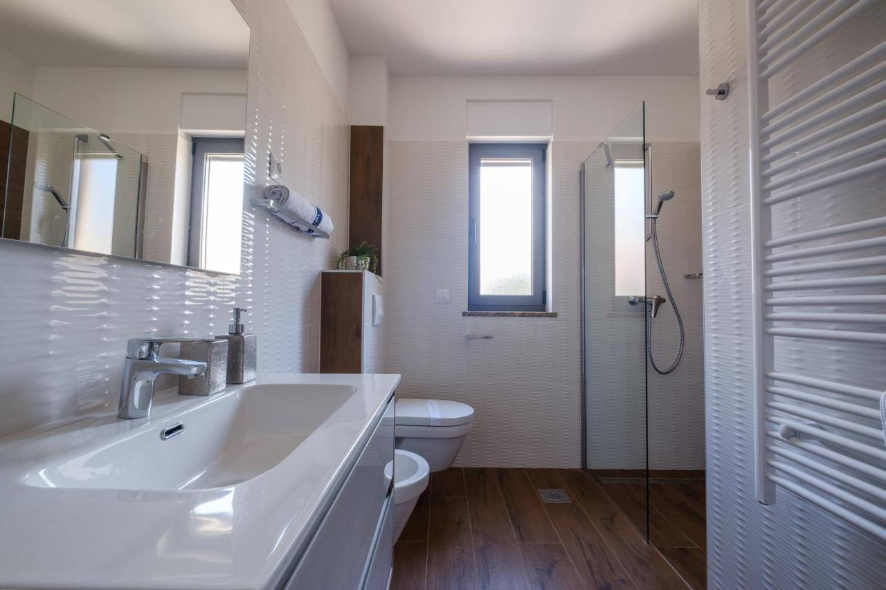 Apartments Luana With Private Jacuzzi Zadar Dış mekan fotoğraf