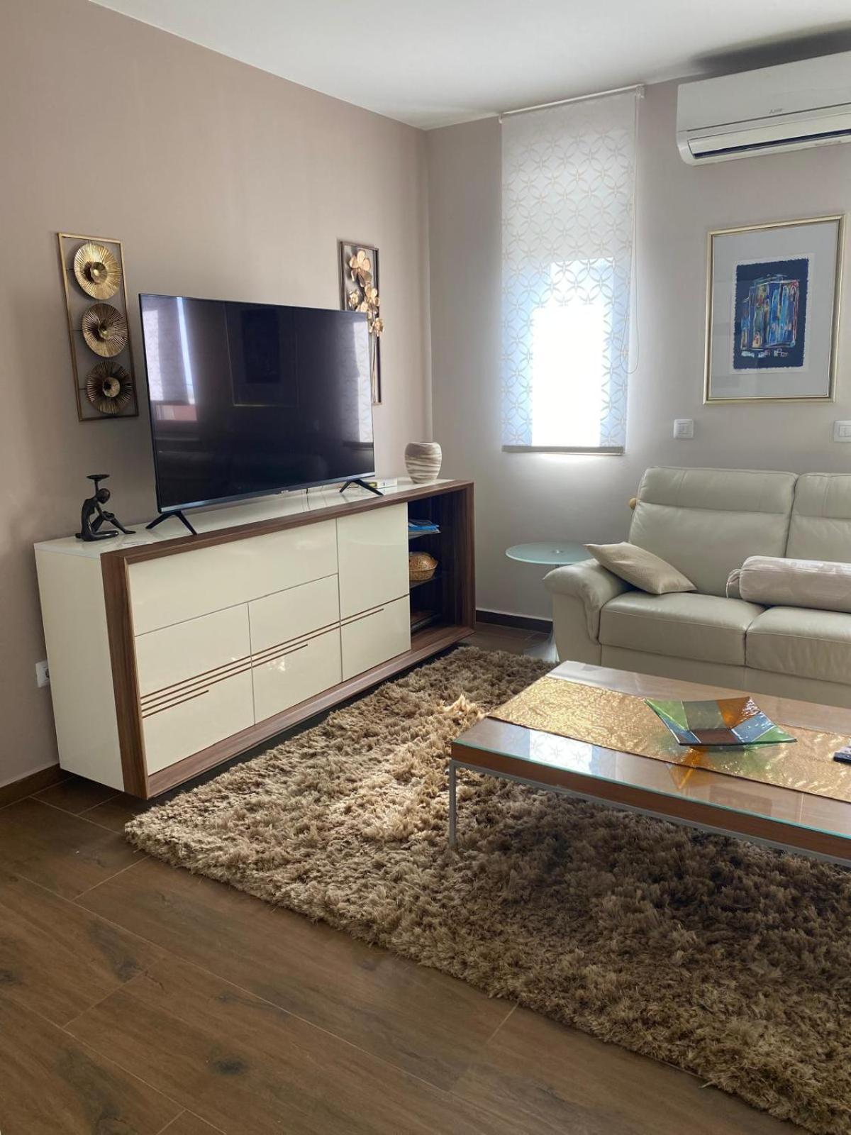 Apartments Luana With Private Jacuzzi Zadar Dış mekan fotoğraf