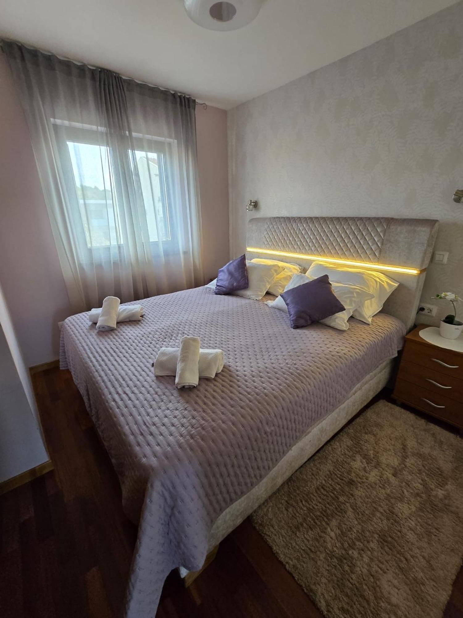 Apartments Luana With Private Jacuzzi Zadar Dış mekan fotoğraf